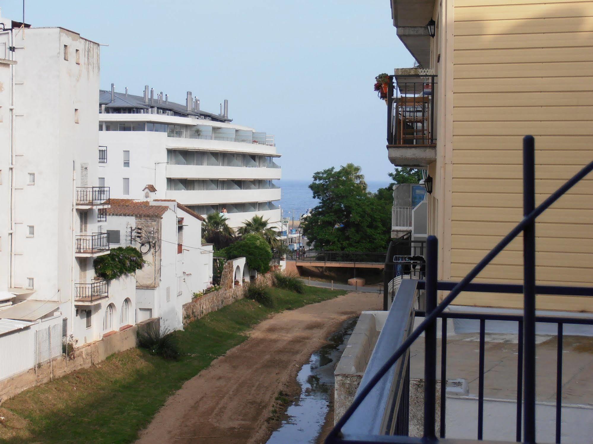 Hotel Marblau Tossa Tossa de Mar Bagian luar foto